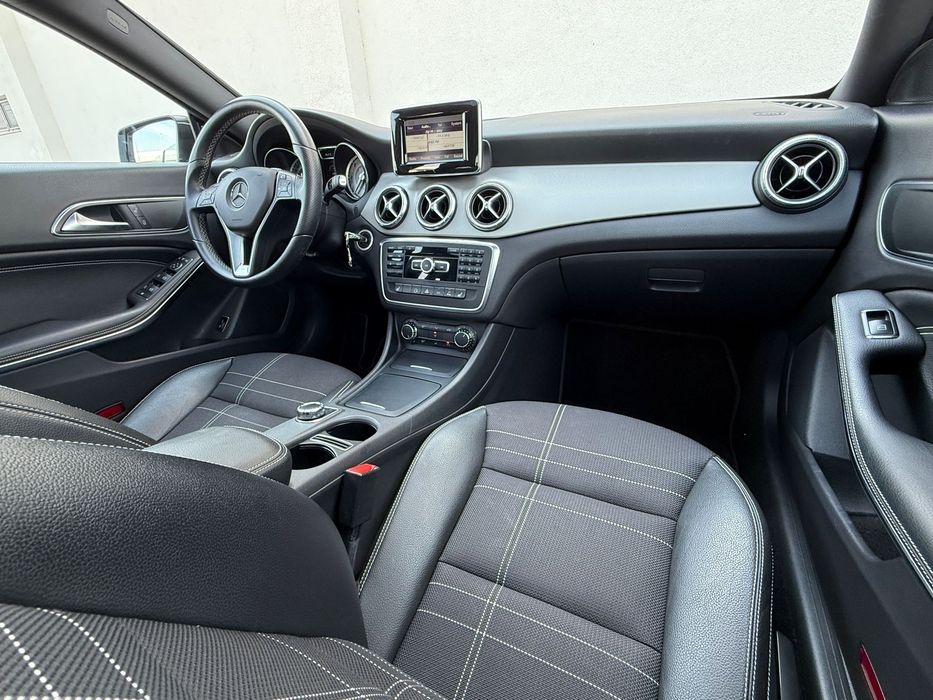 Mercedes-Benz CLA 220 220CDI(170cp)*2013/07*Panoramic*Led*Xenon*Navi*Incalzire scaune*