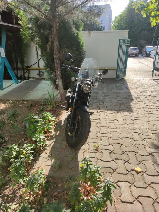 Motocicleta Honda CMX500 Rebel