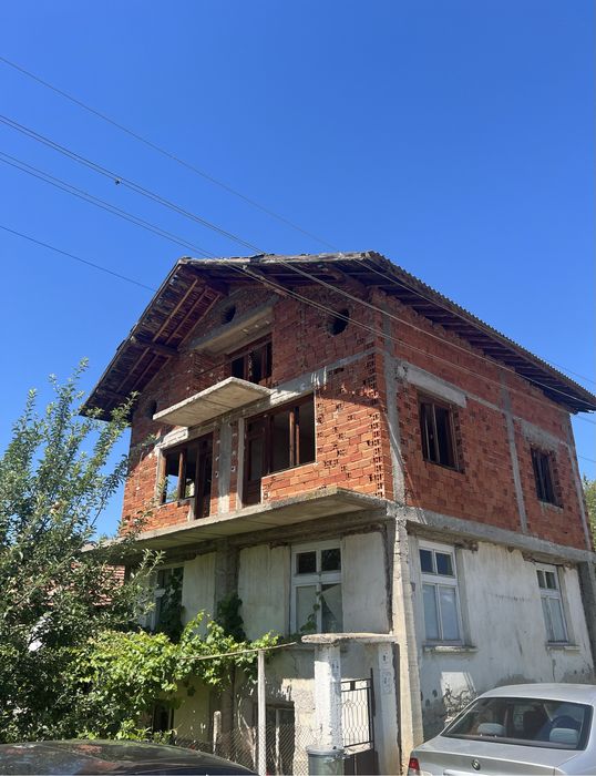 Продава се Къща в Кюстендил, Запад - 268 кв.м за 208 €/кв.м - Снимка #1