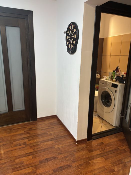 Vand apartament 3 camere