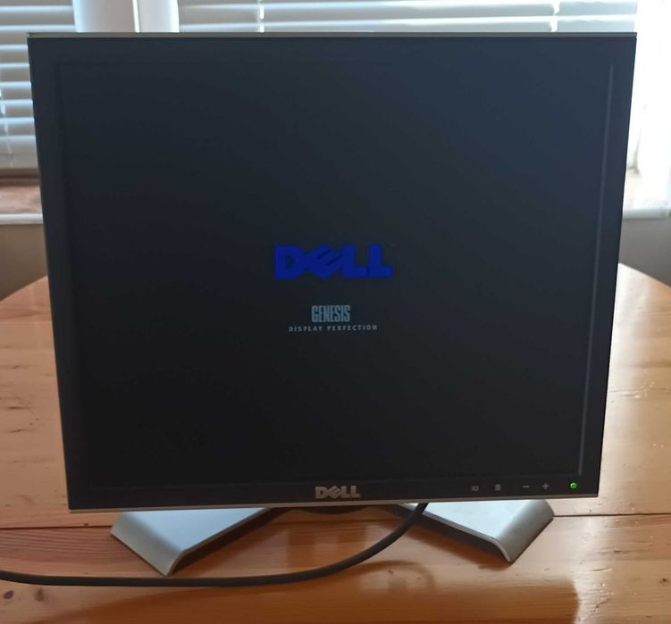 Монитор Dell 17 инча