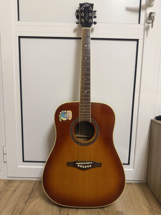 Акустична китара “Еко”