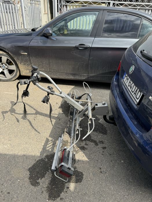 Suport 3 biciclete rabatabil pe carlig auto