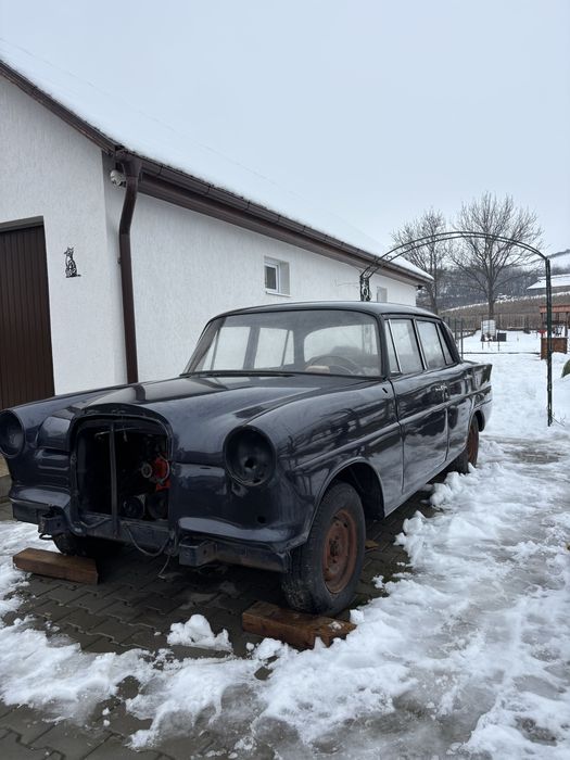 Mercedes w110 coada de randunica, heckflosse