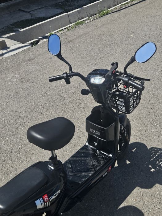 Продаётся скутер ск 8