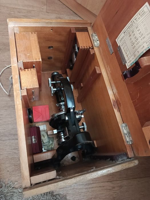 Микроскоп на продажу