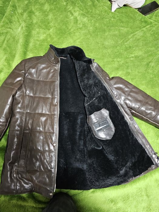Geaca de piele naturala