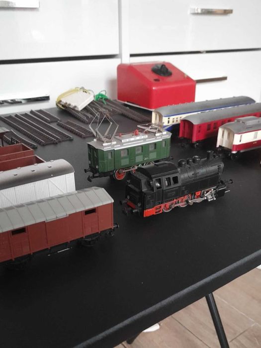 tren electric  de colectie                                       .