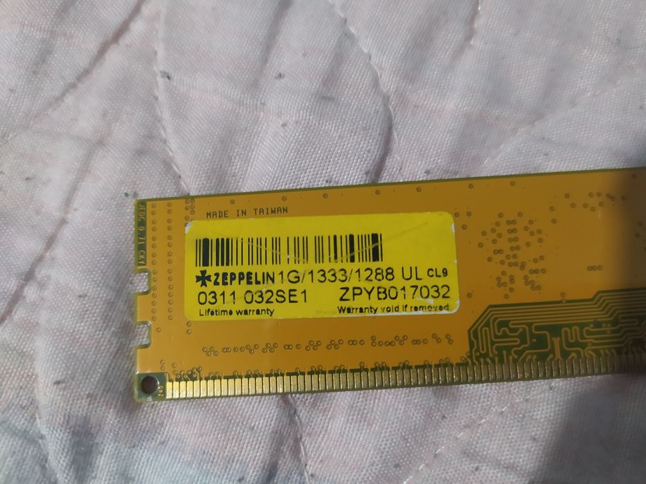 Blok ptitaniya CD DVD va operativka