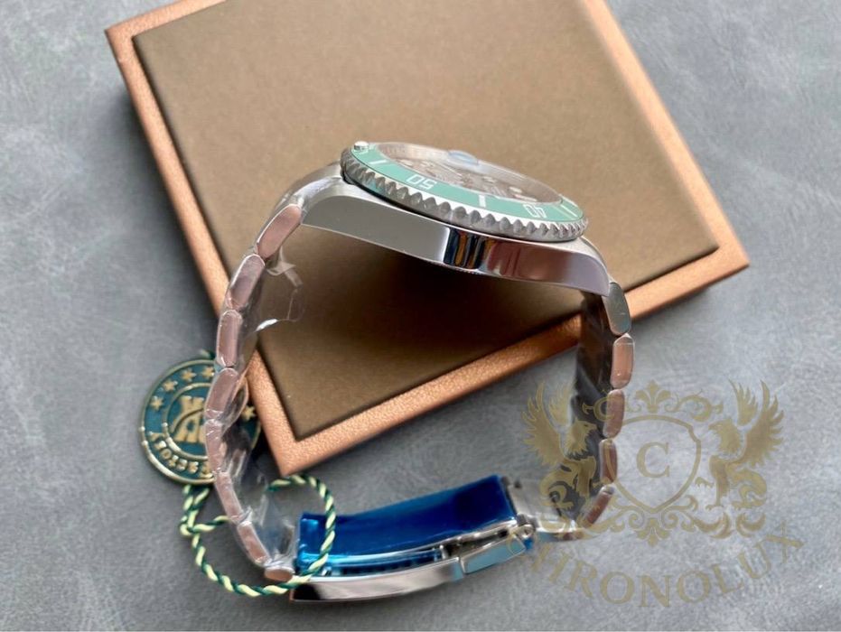 Часовник Rolex Submariner Starbucks