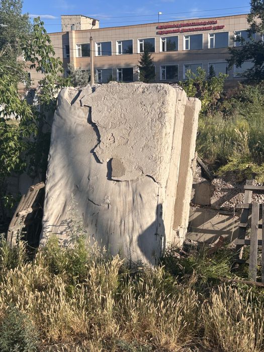 Отдам даром самовывозом плиты