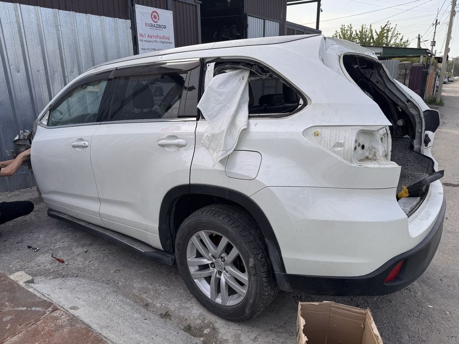 Голый кузов Toyota Highlander европа в родном окрасе !