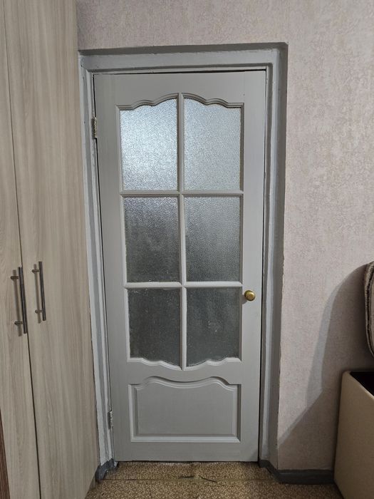 Продам двери 5 шт