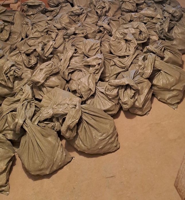 Дрова, строительный мусор