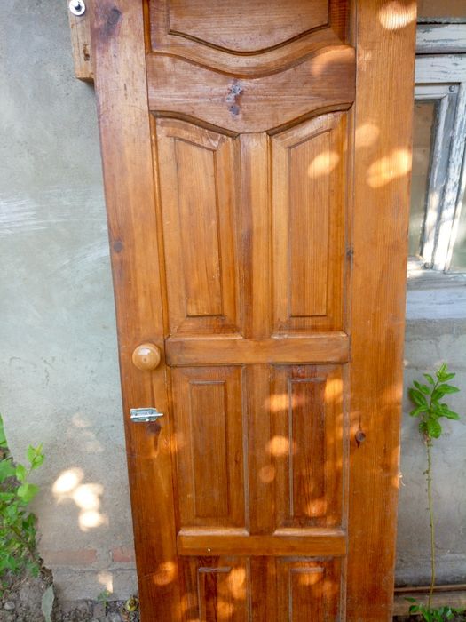 Продам межкомнатные двери