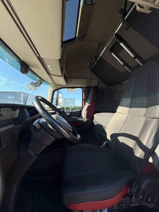 Camion Cap Tractor Volvo FH 500 Sandard