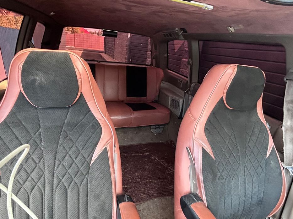 Продам мазду на полном ходу автомат.