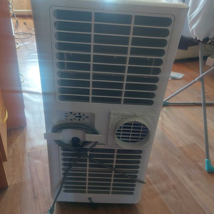 Продам диван и кондиционер