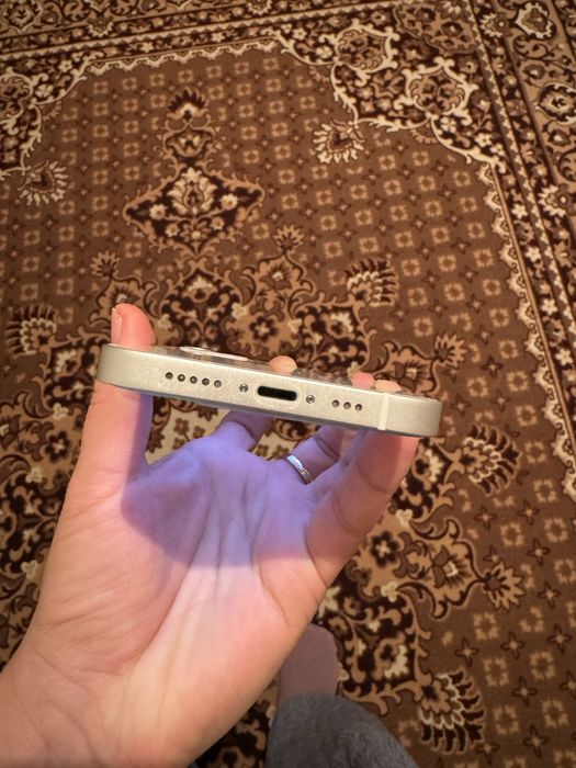 Пррдам айфон 12 , 128 гб