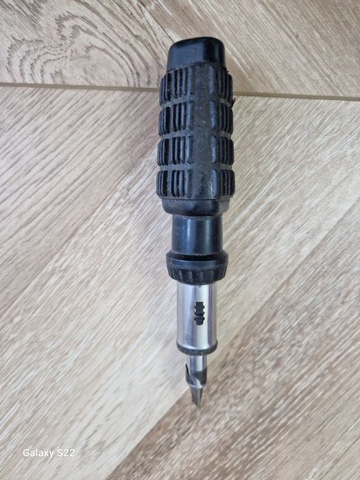 Продам отвертки фирменные