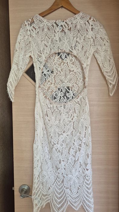 Белое гипюровое платье Forever21