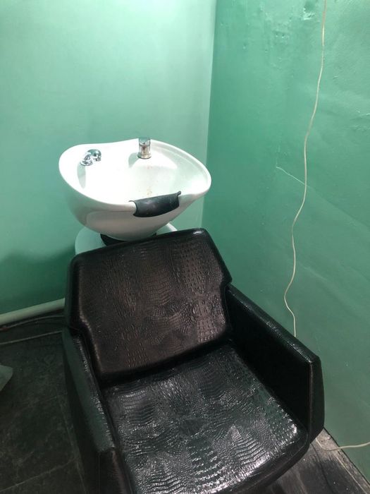 Продам зеркало с мойкой.