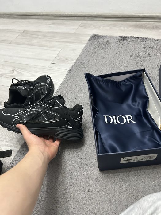 Dior b30 culoare negru