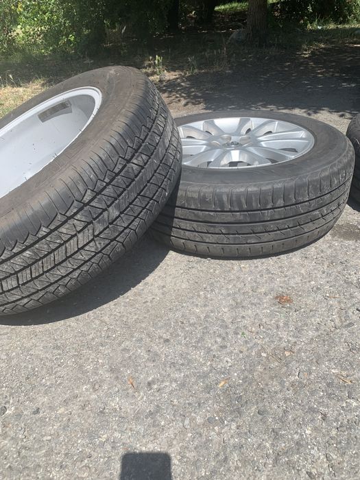 Летни гуми 235/60/18