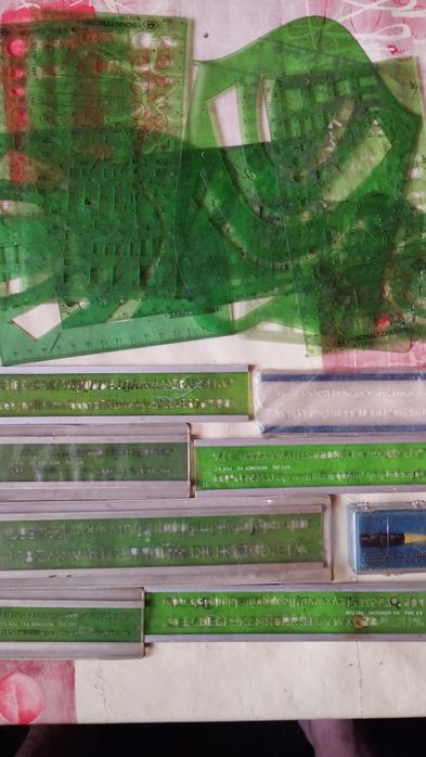 Рапитографи и чертожни инструменти