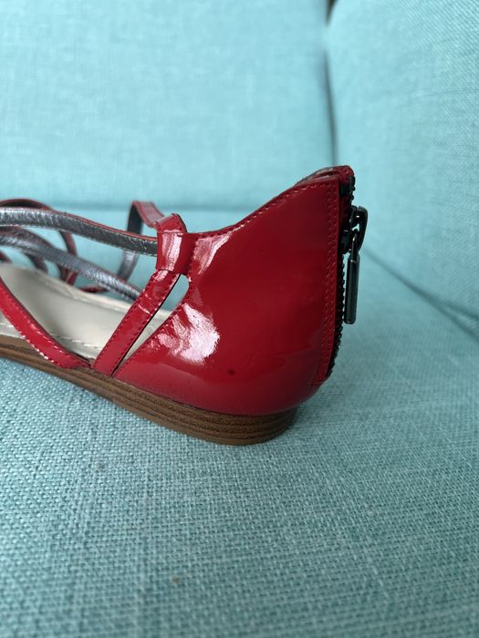 Нови дамски ниски сандали DKNY