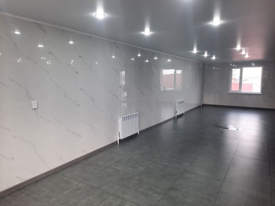 Продам двух этажное здание.