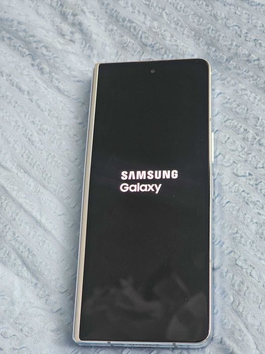 Samsung Z Fold 5