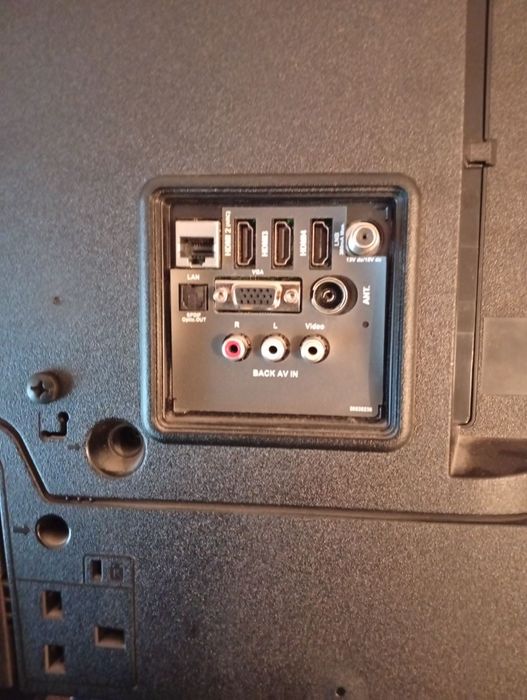 Телевизор Hitachi