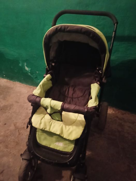 Коляска все сезонная