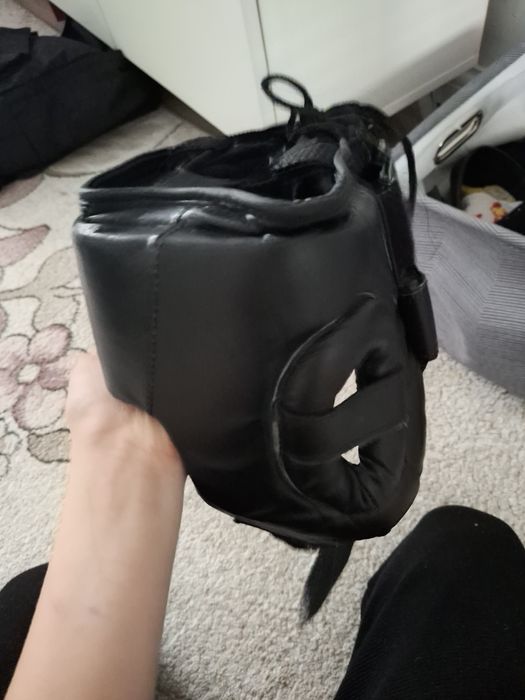 Шлем для единоборств