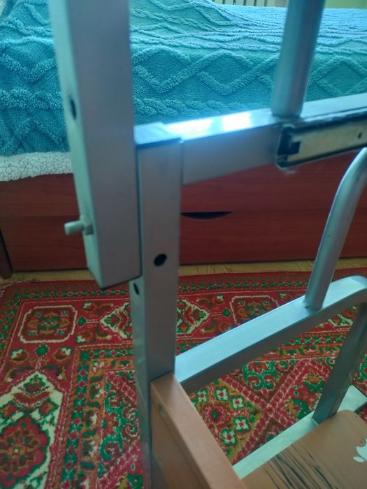 Стол компьютерный