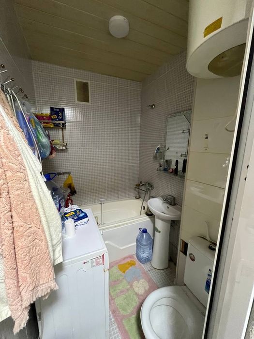Продам 2 ком переделанную в 3 ком на дороге