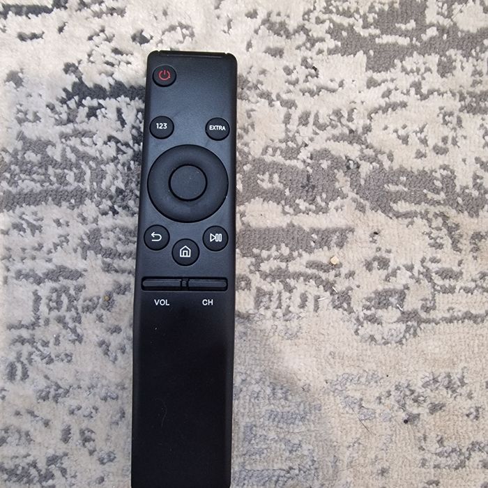Telecomanda nouă pentru TV Samsung smart