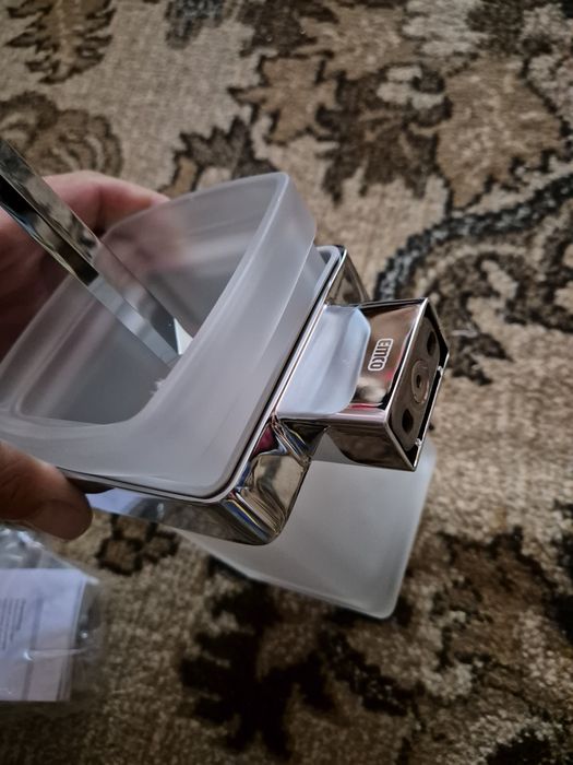 Perie WC suspendata Emco