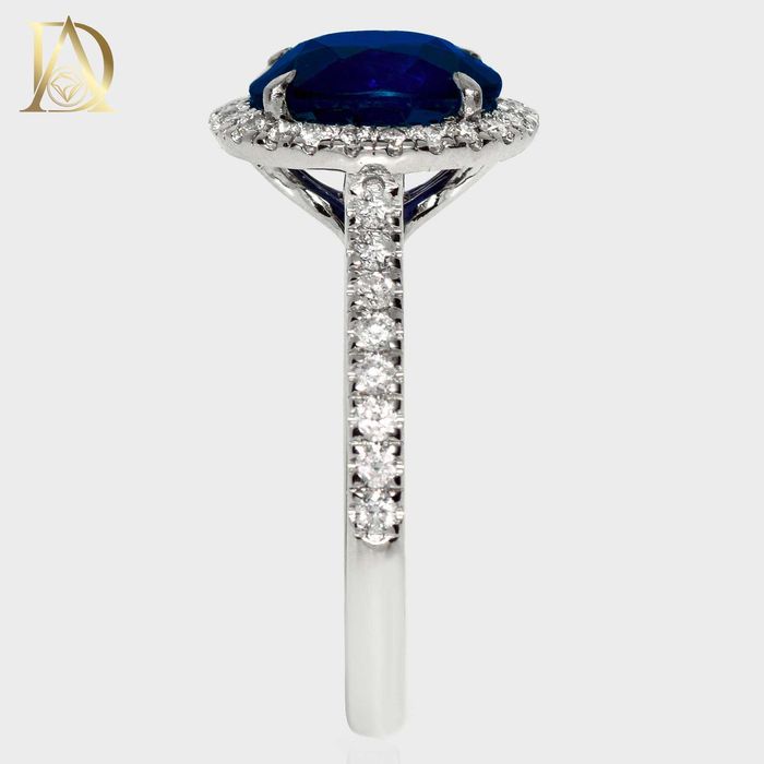 Нов Златен Пръстен с 2.81кт Естествен Сапфир и Естествени Диаманти