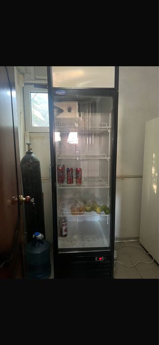 Ветринный холодильник