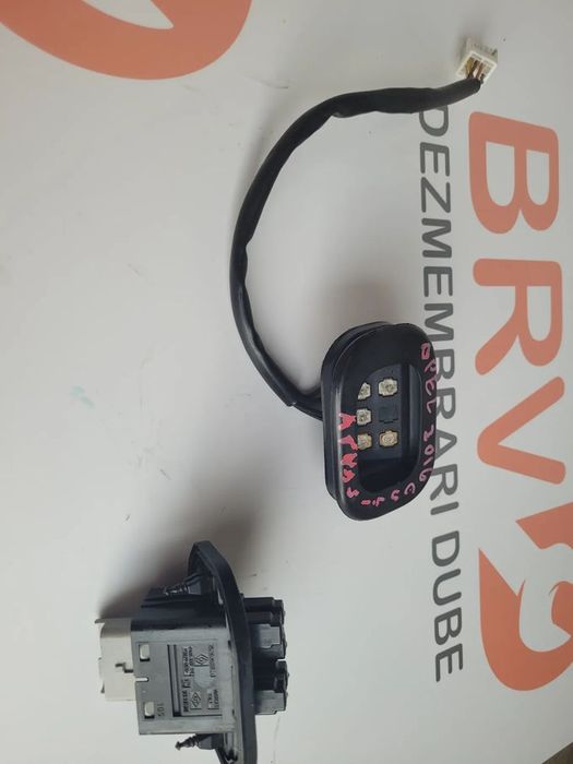 Mecanism deschidere usa spate pentru Renault Trafic / Opel Vivaro / Ni