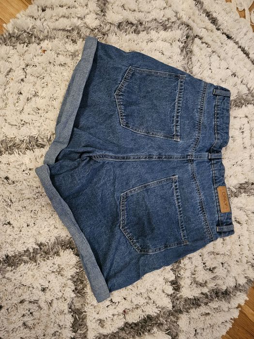 Къси панталонки Only