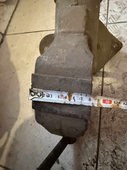 Продам тиски , тиски