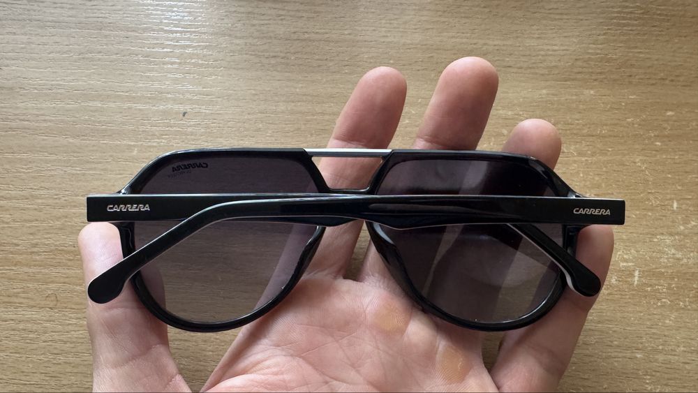 Слънчеви очила Carrera
