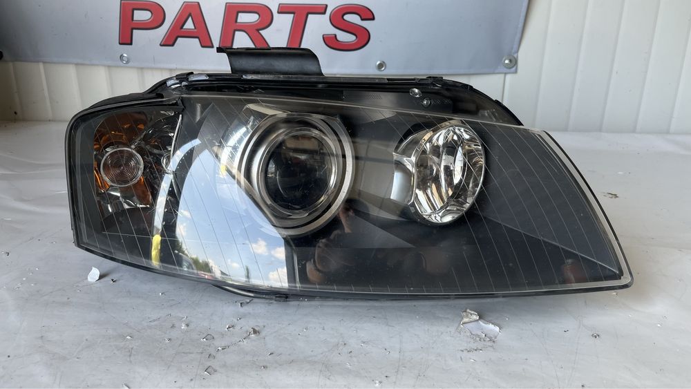 Ляв и десен фар Audi A3 8P (2003-2013)