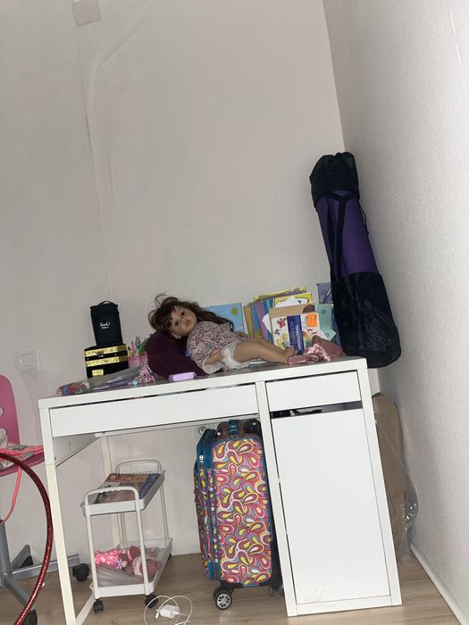 Стол  письменный икеааа срочно