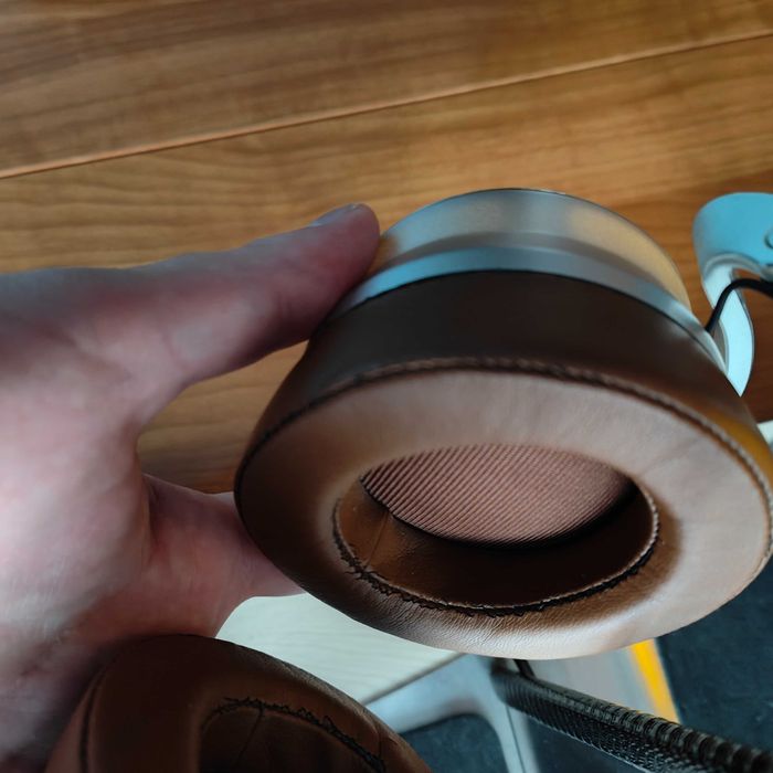 Casti  Ashdown Meters OV-1 cu vumetre reale