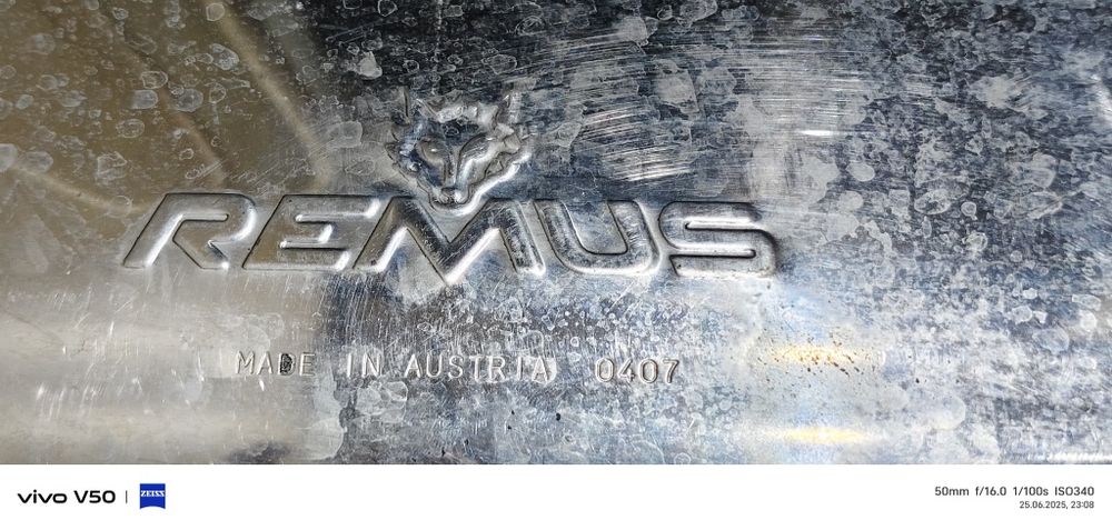 Спортивный глушитель всемирно известной фирмы Ремус.