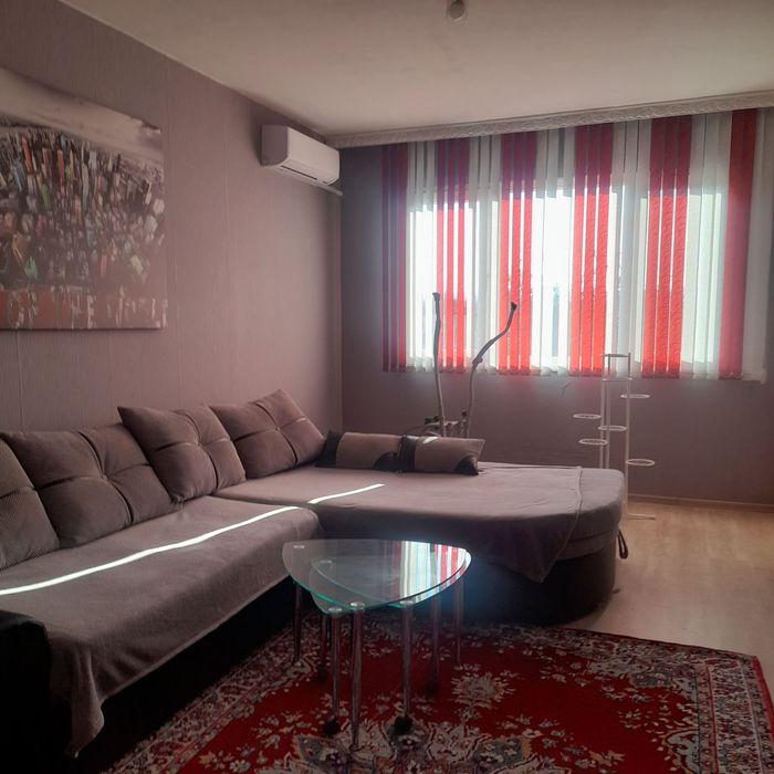 Дава се под наем Тристаен апартамент в Казанлък - 94 кв.м за 280.5 € - Снимка #1